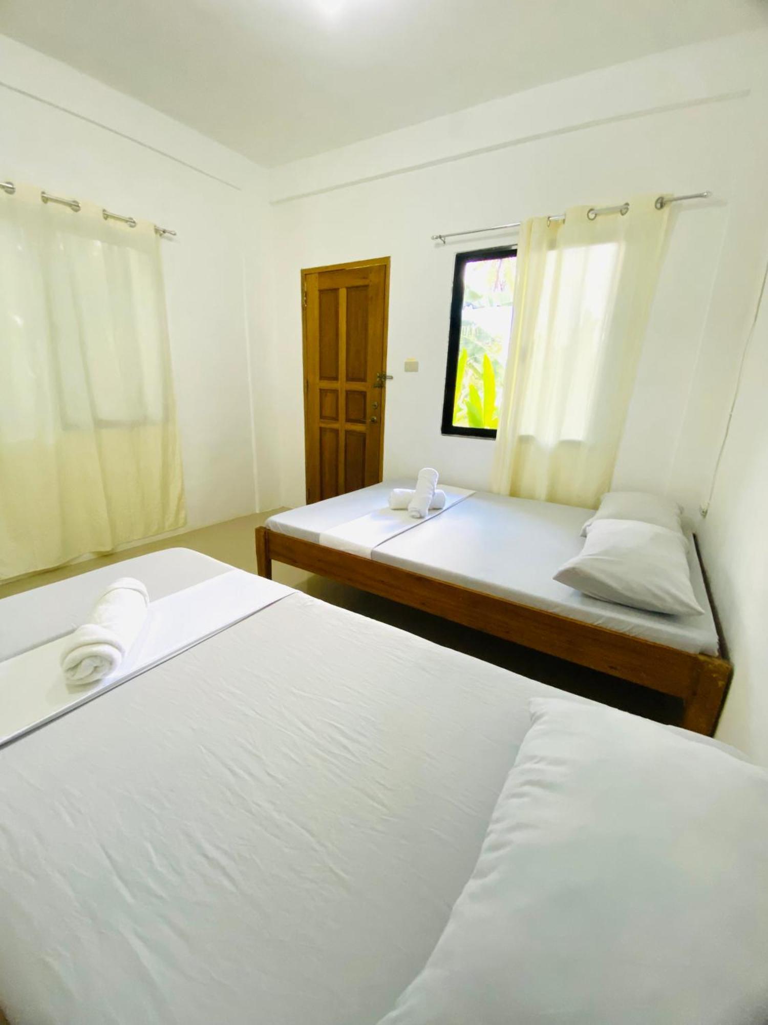 Reddot Guest House General Luna  Exterior foto