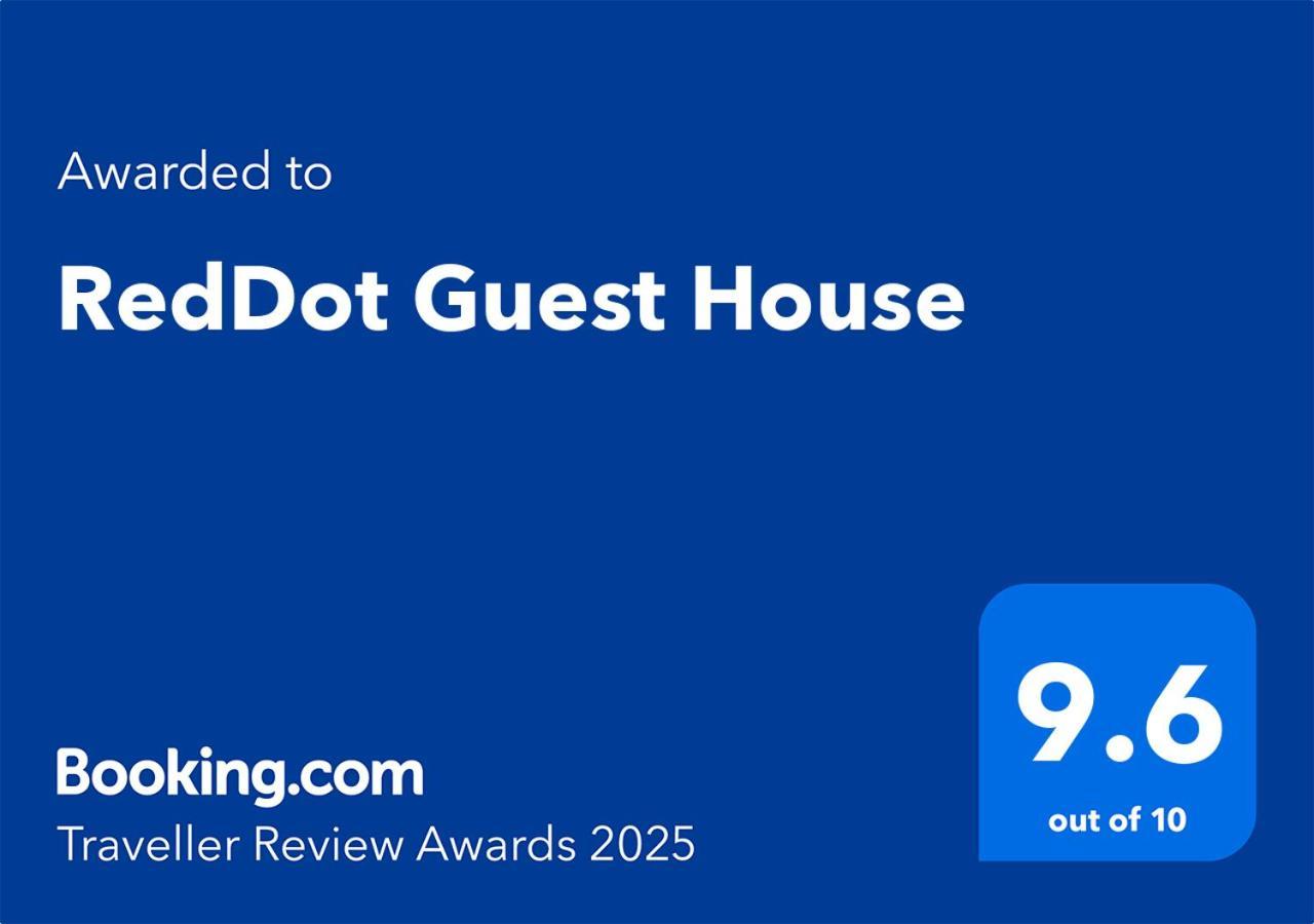 Reddot Guest House General Luna  Exterior foto